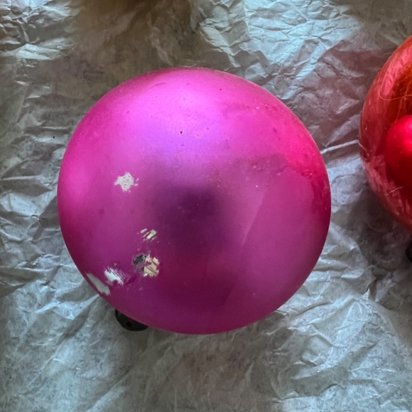 Six Vintage Glass Ornaments - Picture 4 of 7